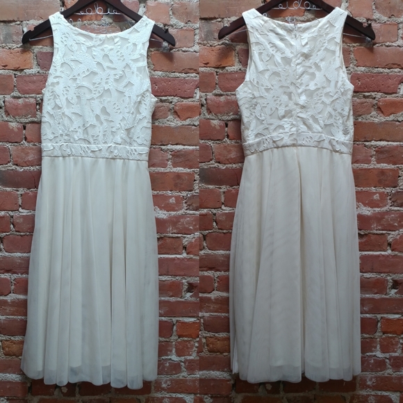 Alexa Admor Dress - Picture 2 of 8